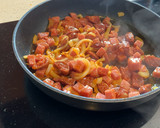 Foto del paso 3 de la receta: Garbanzos fritos con chorizo