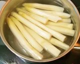 A picture of step 7 of White Asparagus Cream Soup.