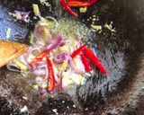 Gambar langkah 1 resipi Sotong masak halia.