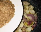 A picture of step 2 of Grounded beef rice.