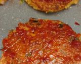 A picture of step 3 of Veg omelette pizza.