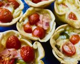 Foto del paso 4 de la receta: CANASTITAS DE JAMÓN COCIDO Y QUESO CON TOMATE Y ACEITUNAS 🍖🧀🍅🫒