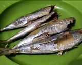 Foto langkah ke 1 dari resep Ikan Pindang Cabe Hijau Cetar.