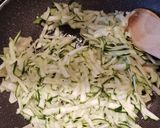 Foto del passaggio 4 della ricetta Quiche di pasta brisè con carciofi 🥧