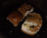 A picture of step 4 of Pav Bhaji.