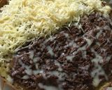 Foto langkah ke 6 dari resep Martabak Manis Nuttela n Cheese.