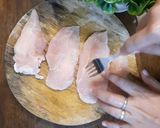 Foto langkah ke 1 dari resep Chicken Katsu Frozen.