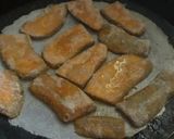 A picture of step 6 of Raw Banana kaap.