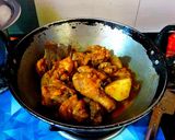 A picture of step 4 of Chicken Korma.