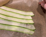 Foto del paso 2 de la receta: Enrollado de salmón