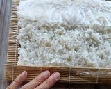 Foto del paso 7 de la receta: Sushi Philadelphia Roll (con salmón ahumado)