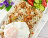 Foto langkah ke 6 dari resep Nasi Goreng Sambal Ijo dan Teri.