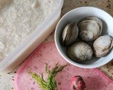 Hình bước làm 1 của món Cháo ngán thì là (phiên bản cho trẻ em)