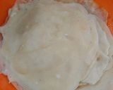 Foto langkah ke 2 dari resep Mozzarella egg Roll.