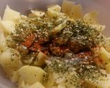 Foto del paso 2 de la receta: Carne y chorizo con papas al horno