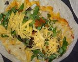 A picture of step 3 of Chicken wraps.