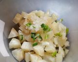 Foto del paso 1 de la receta: Tortilla de mandioca con copete de berenjenas en escabeche