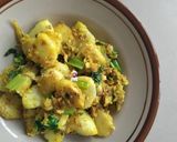 Gambar langkah 4 resipi Nasi Impit Goreng Telur.