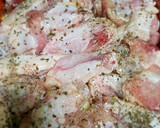 Foto del paso 12 de la receta: Alitas de pollo al horno con patatas