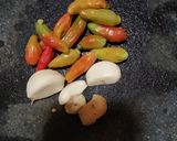 Foto langkah ke 1 dari resep Kurupuk banjur sambal oncom.