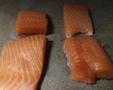 A picture of step 1 of Baked salmon with apple.