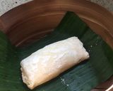Foto langkah ke 3 dari resep Bakpao Stroberi Gulung.