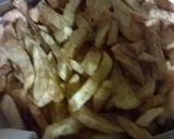 Foto del paso 1 de la receta: Revuelto de salchipapas