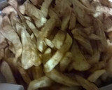 Foto del paso 1 de la receta: Revuelto de salchipapas