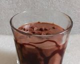 A picture of step 4 of Sapodilla choco sip.