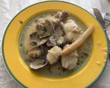 Foto del paso 8 de la receta: Rape en salsa verde de espárragos con almejas