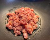 Kimchi fried rice z kurczakiem krok przepisu 2 zdjęcie