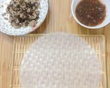 Hình bước làm 3 của món Báng tráng cuộn sốt mắm me