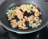 Foto langkah ke 2 dari resep Tumis Udang dan Kol.