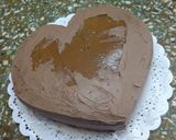 Foto del paso 7 de la receta: Torta de chocolate con forma de corazón