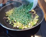 Foto del paso 2 de la receta: Guisantes con almejas