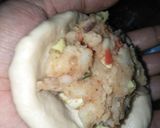 A picture of step 4 of Veg fillet buns.