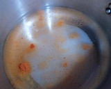 Foto del paso 1 de la receta: Peras en almíbar de fresas y agua de rosas