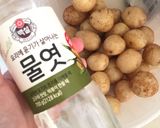 Foto langkah ke 2 dari resep Algamja Jorim (알감자조림) Baby Potato Korea.
