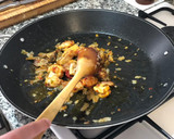 Foto del paso 5 de la receta: Arroz de pollo y alcachofas