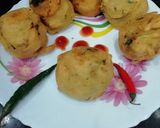 A picture of step 8 of Batata Vada.