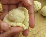 A picture of step 8 of Orange Sandesh.