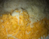 A picture of step 9 of Mac & cheese with a twist.