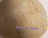 A picture of step 4 of Langer dal with tandoori roti in kadai.