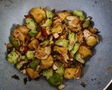 Foto langkah ke 9 dari resep Tahu Cabe Garam Brokoli Wortel Teri Jepang Shirasu Teri Nasi.