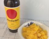 Foto del paso 1 de la receta: Cóctel de Frutas Vino y  Mango para fiestas!!