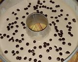 Foto langkah ke 5 dari resep Bolu coklat panggang metode all in one.