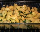 Foto del paso 3 de la receta Cabrito al ajillo y limón con patatas al horno
