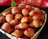 मीठे गुलगुले(meethe gulgule recipe in hindi) रेसिपी चरण 4 फोटो