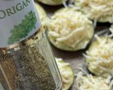 Une image de l'étape 2 de Aubergines Tranchées Grillées au Fromage.