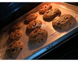 Foto langkah ke 6 dari resep Soft Cookies Double Chocolate.